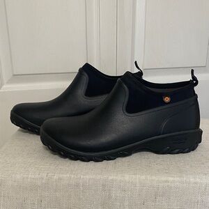 Bogs Women’s Black Waterproof Slip-On Boots